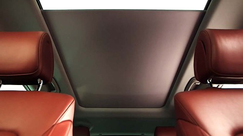 Відомо, що нова модель отримає зручний сучасне оснащення, в якому будуть нові технології: безключового потрапляння в авто і запуск двигуна, функція автооткриванія капота, навігатор TomTom Live services, автооткриваніе двері багажника, панорамний пристрій даху та інше