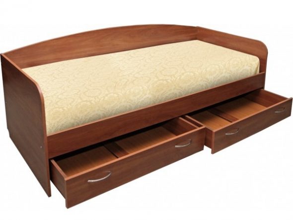 Односпальне ліжко конструюється з каркаса, підстави, бічних панелей, головах і ізножья